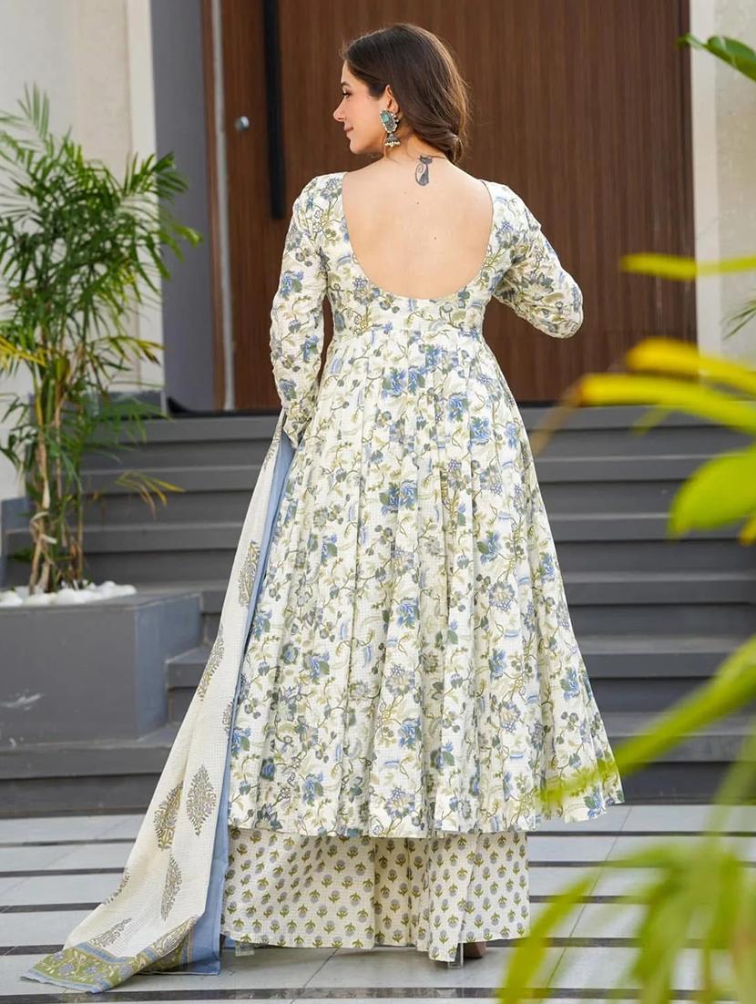women floral long sleeve kurta palazzo with dupatta set - 22057672 - Standard Image - 3