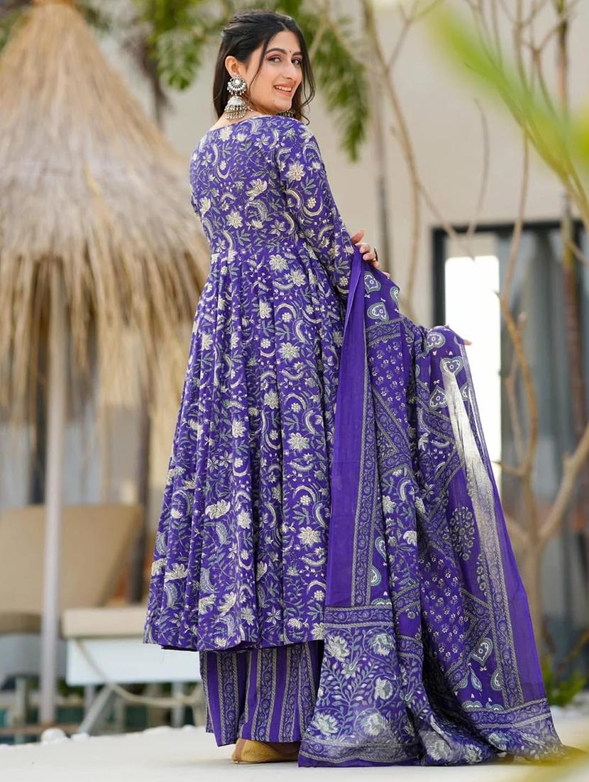 women three quarter sleeve kurta palazzo with dupatta set - 22057675 - Standard Image - 3