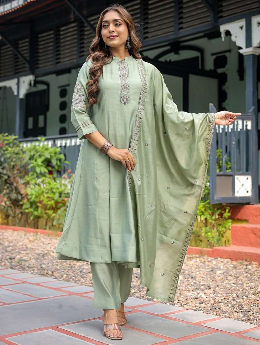 women three quarter sleeve kurta pant with dupatta set