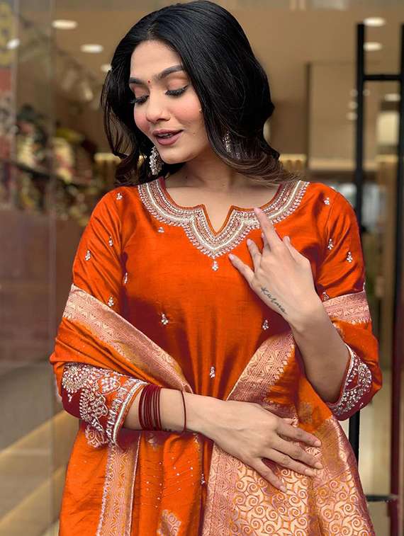 women three quarter sleeve kurta pant with dupatta set - 22057682 - Standard Image - 5