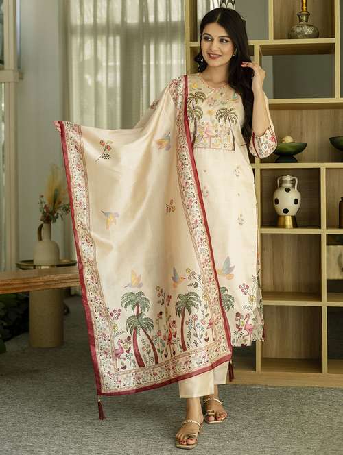 women three quarter sleeve kurta pant with dupatta set - 22057690 - Standard Image - 0