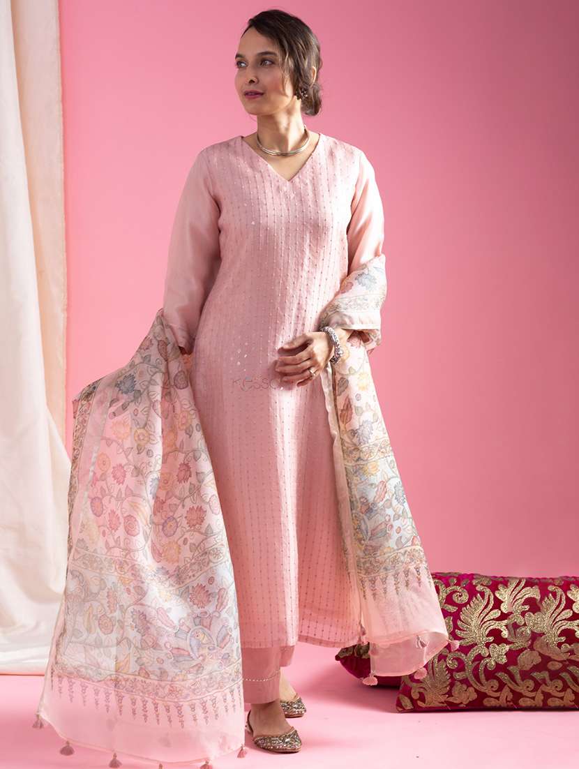 women three quarter sleeve kurta pant with dupatta set - 22057696 - Zoom Image - 0