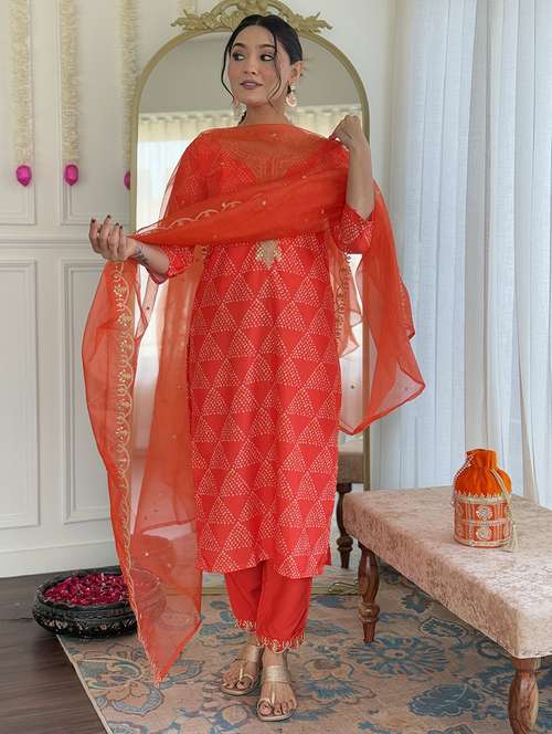 women three quarter sleeve kurta pant with dupatta set - 22057697 -  Standard Image - 0
