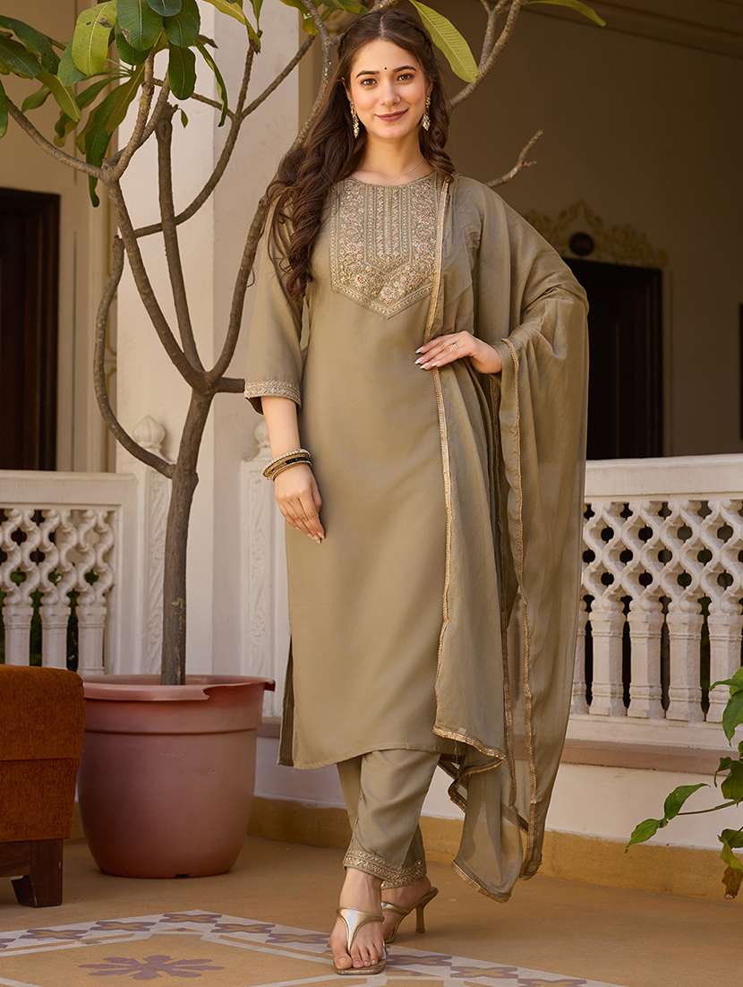 women three quarter sleeve kurta pant with dupatta set - 22057698 -  Zoom Image - 0