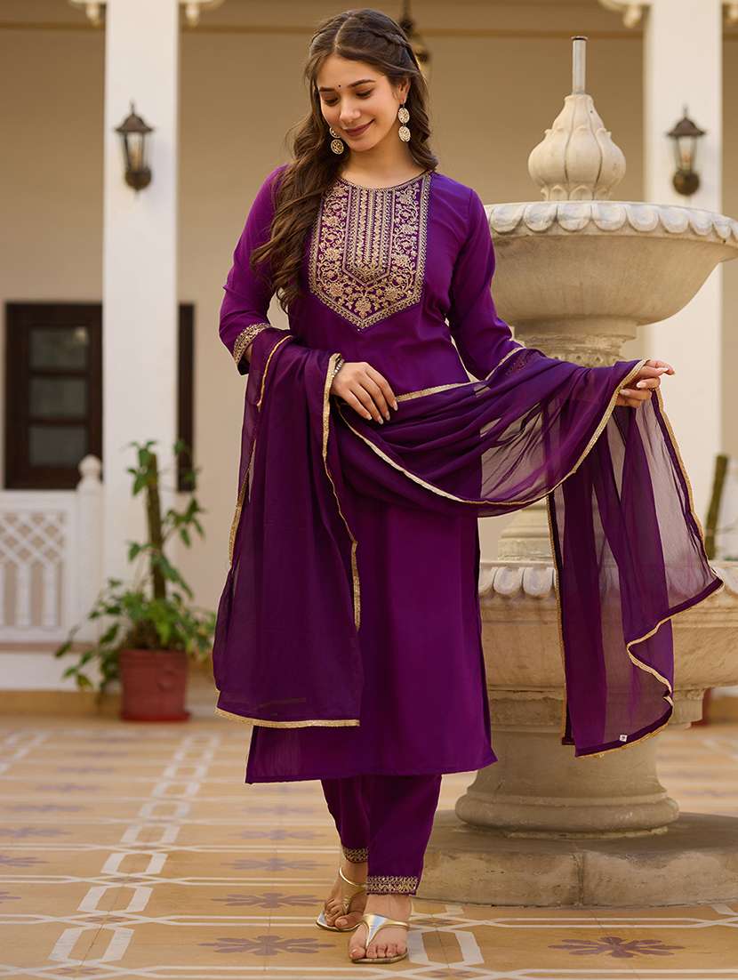 women three quarter sleeve kurta pant with dupatta set