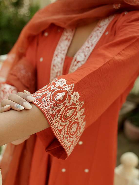 women three quarter sleeve kurta pant with dupatta set - 22057702 - Standard Image - 5