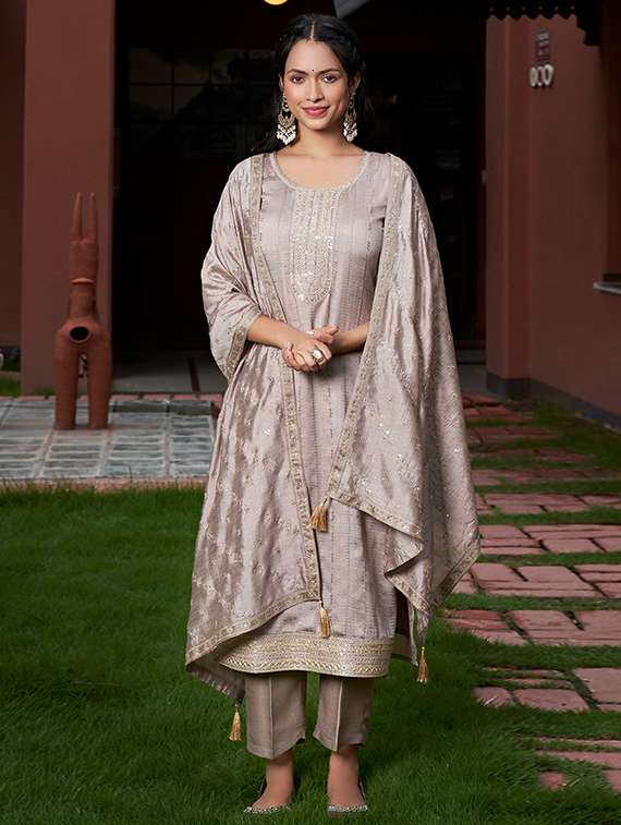 women three quarter sleeve kurta pant with dupatta set