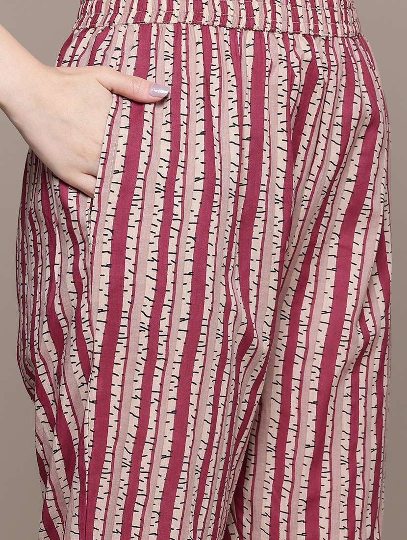 women three quarter sleeve kurta pant with dupatta set - 22057934 -  Standard Image - 3