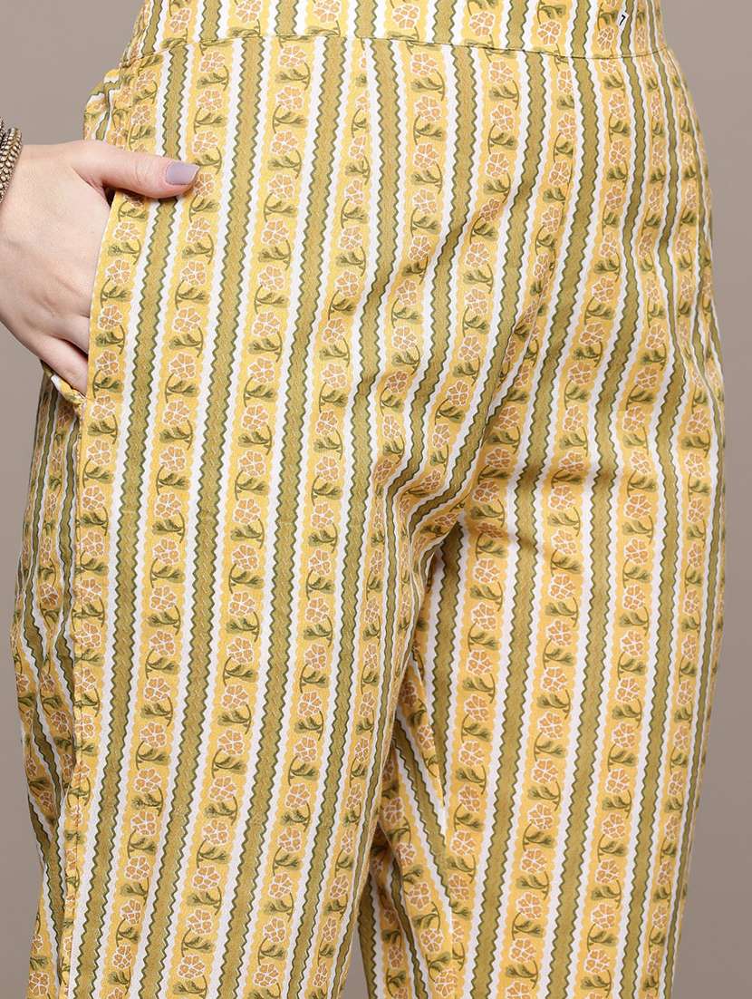 women three quarter sleeve kurta pant with dupatta set - 22057941 -  Standard Image - 3