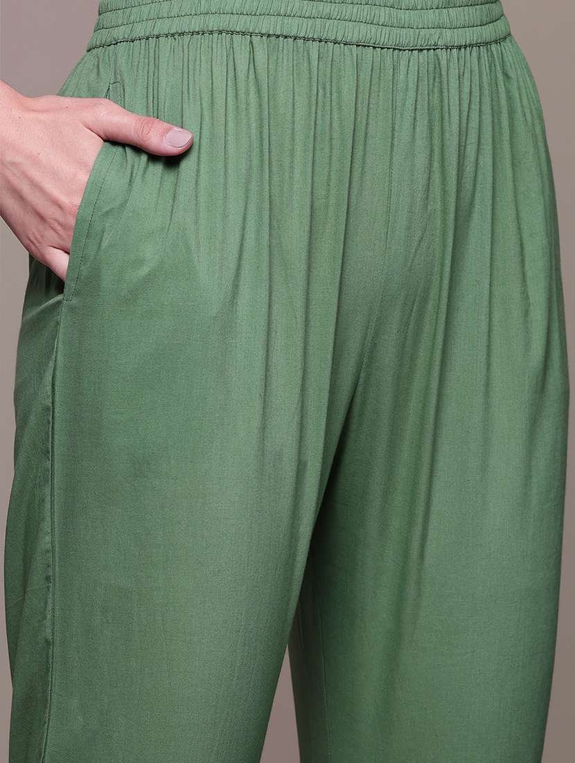 women three quarter sleeve kurta pant with dupatta set - 22057993 - Standard Image - 3