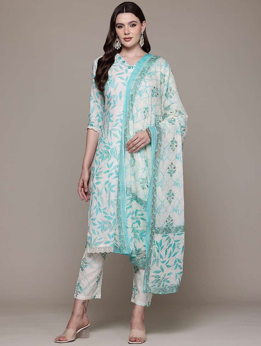 women three quarter sleeve kurta and pant withgh dupatta 