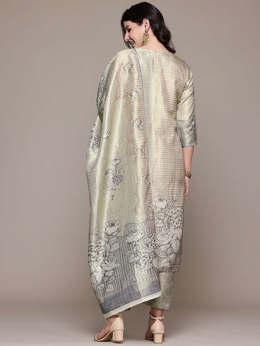 women three quarter sleeve kurta pant with dupatta set - 22058116 -  Standard Image - 3