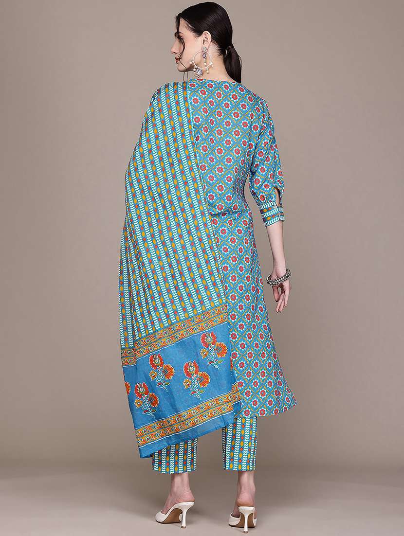 women three quarter sleeve kurta pant with dupatta set - 22058118 -  Standard Image - 3