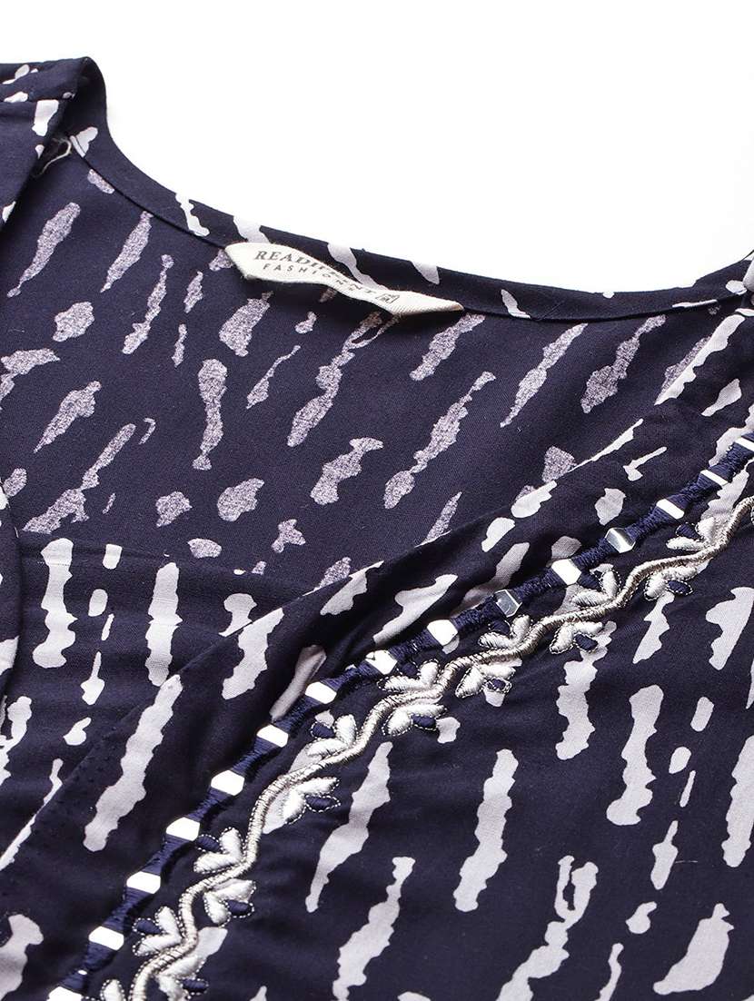 women three quarter sleeve kurta and palazzo set - 22058135 -  Standard Image - 5