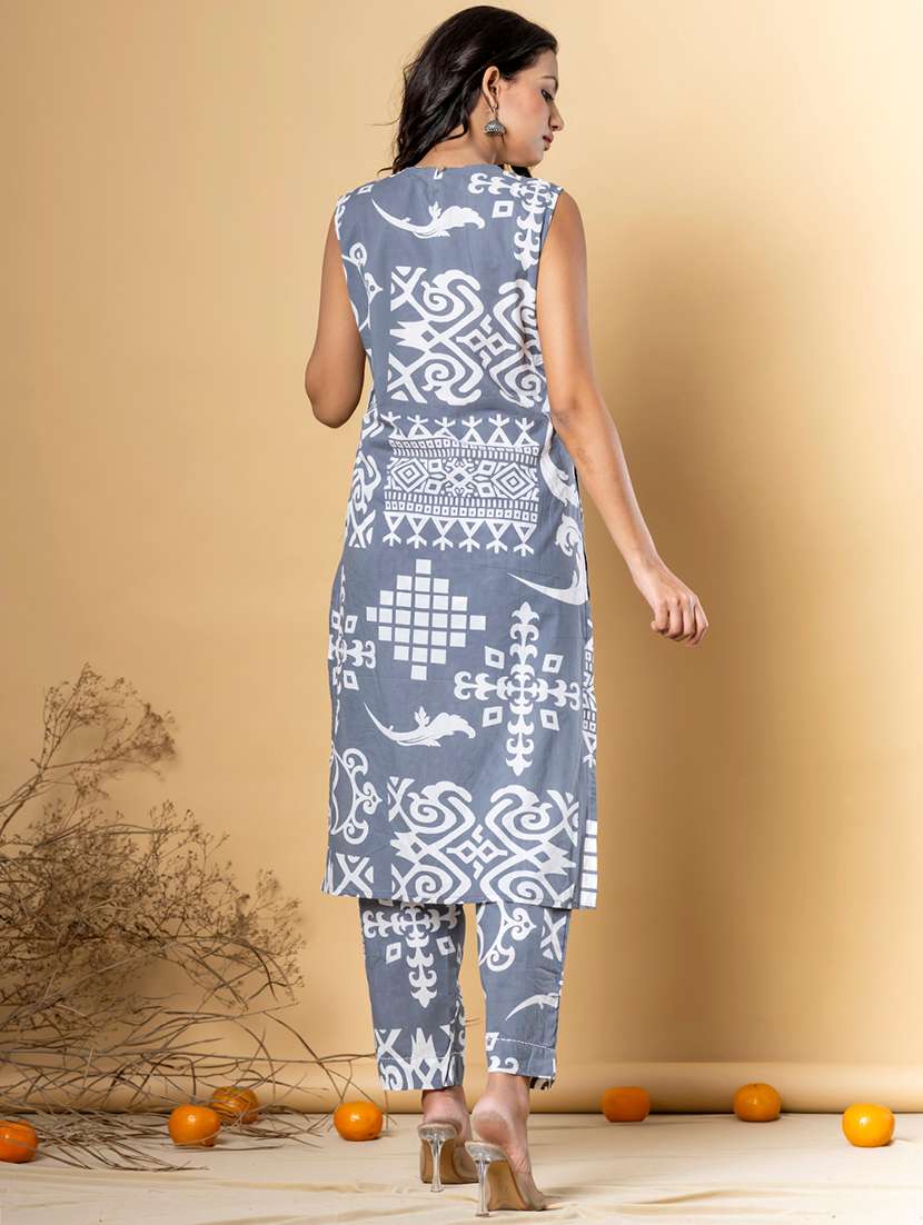 women sleeveless kurta and pant set - 22058159 -  Standard Image - 3