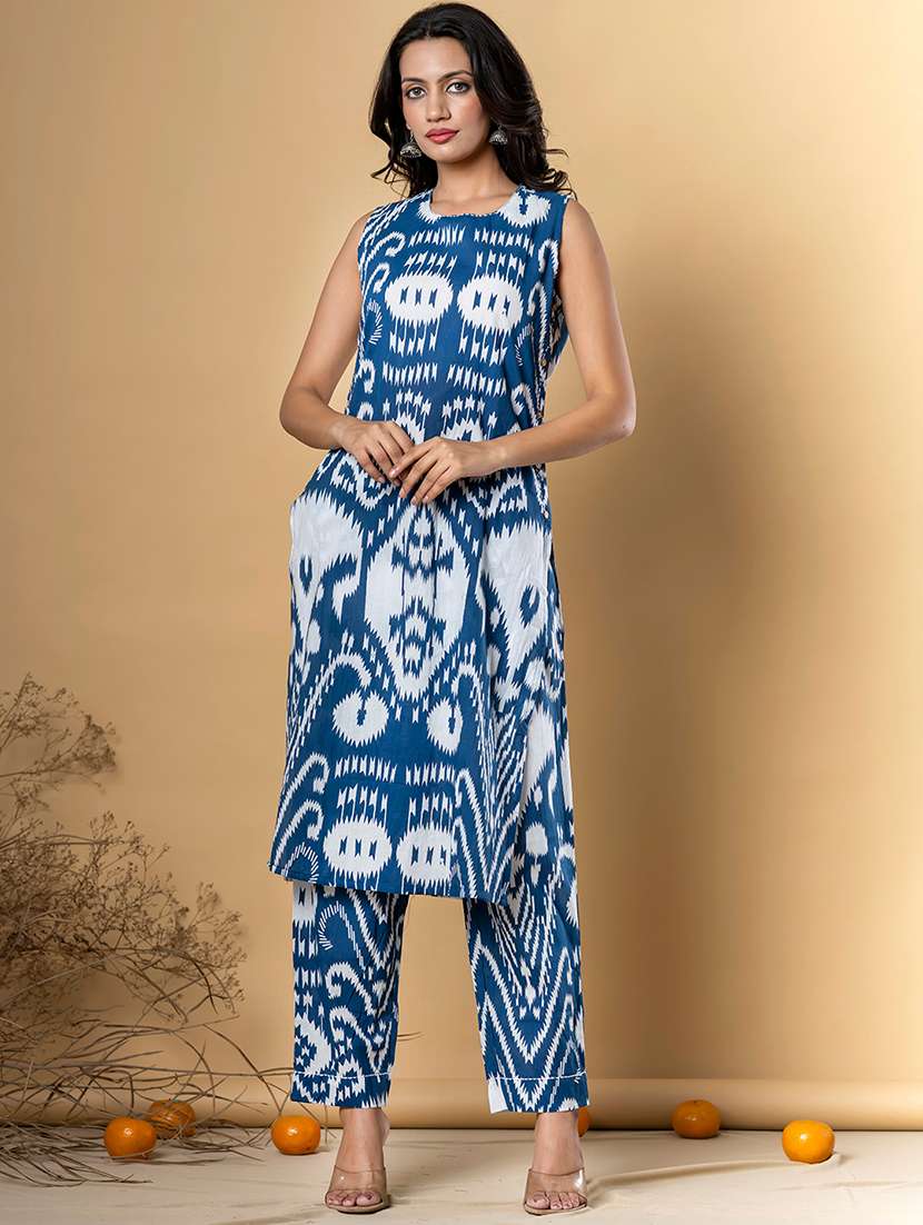 women printed sleeveless kurta and pant set - 22058164 -  Standard Image - 3