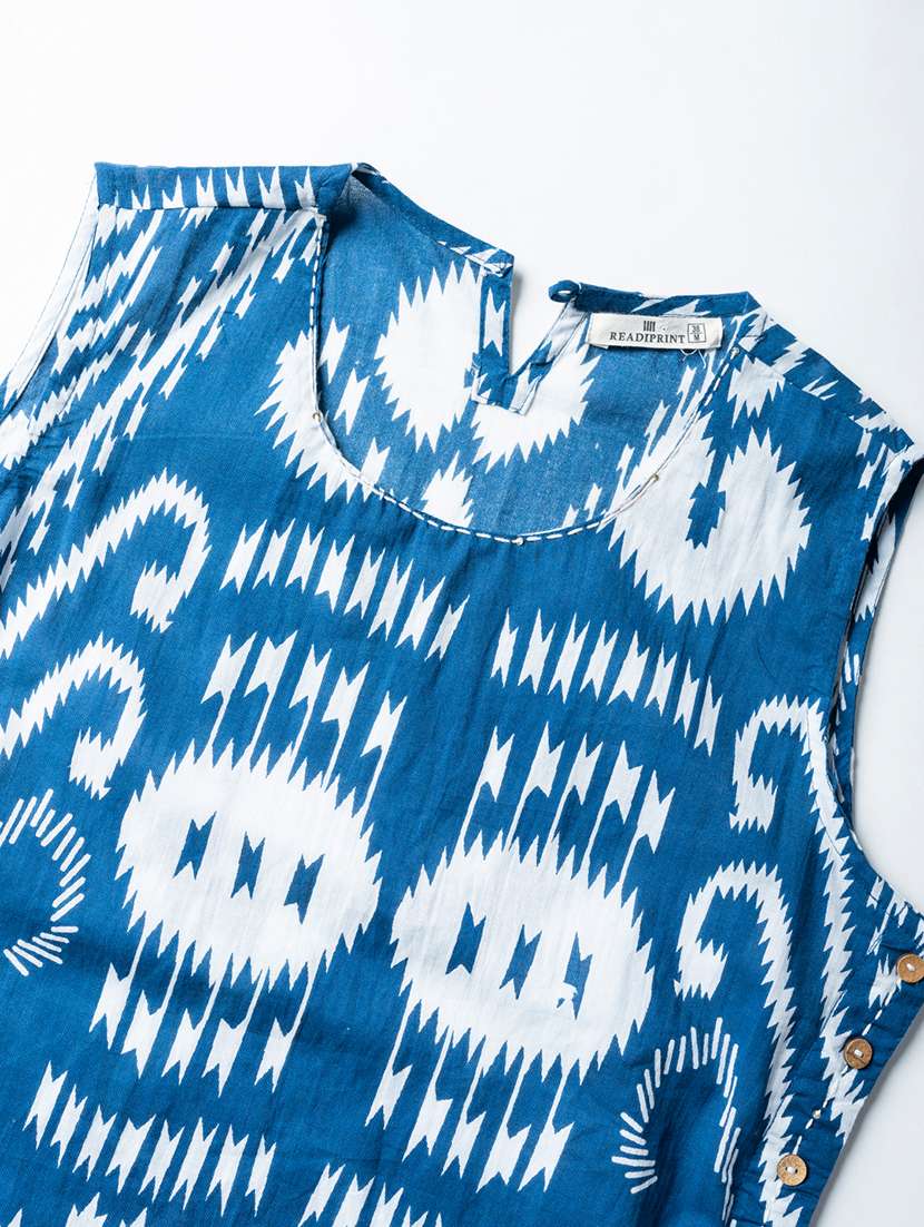 women printed sleeveless kurta and pant set - 22058164 -  Standard Image - 5