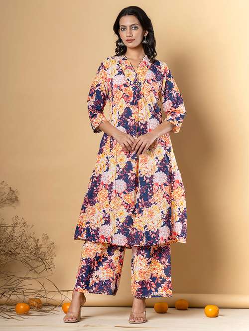 women three quarter sleeve kurta and palazzo set - 22058173 - Standard Image - 0