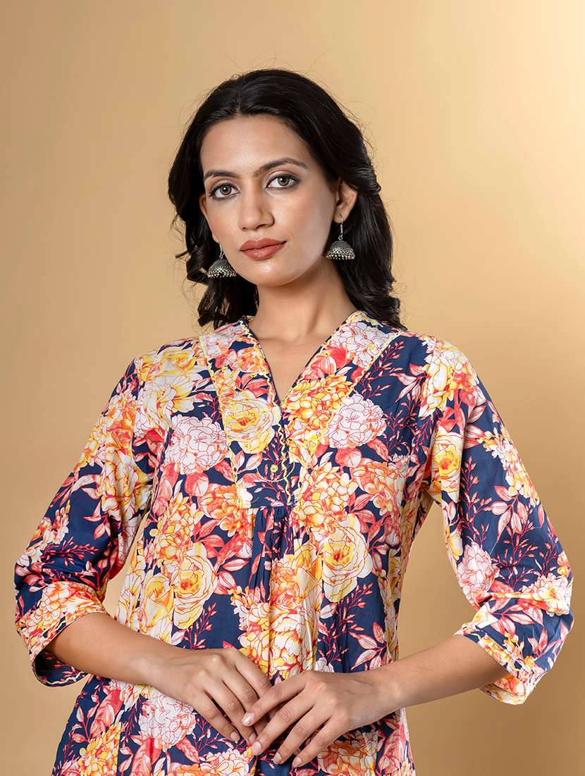 women three quarter sleeve kurta and palazzo set - 22058173 - Standard Image - 5