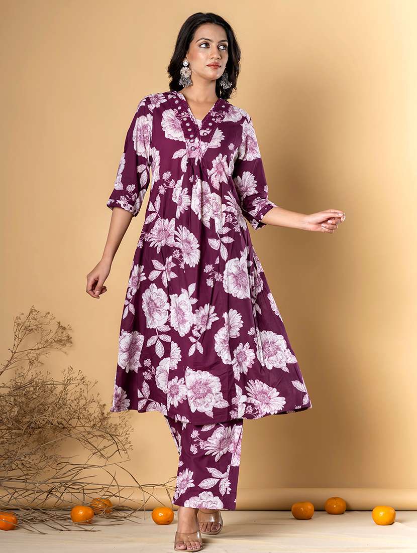 women three quarter sleeve kurta and pant set