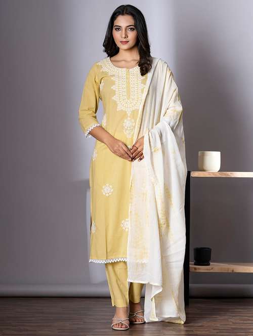 women three quarter sleeve kurta pant with dupatta set  - 22058211 -  Standard Image - 0