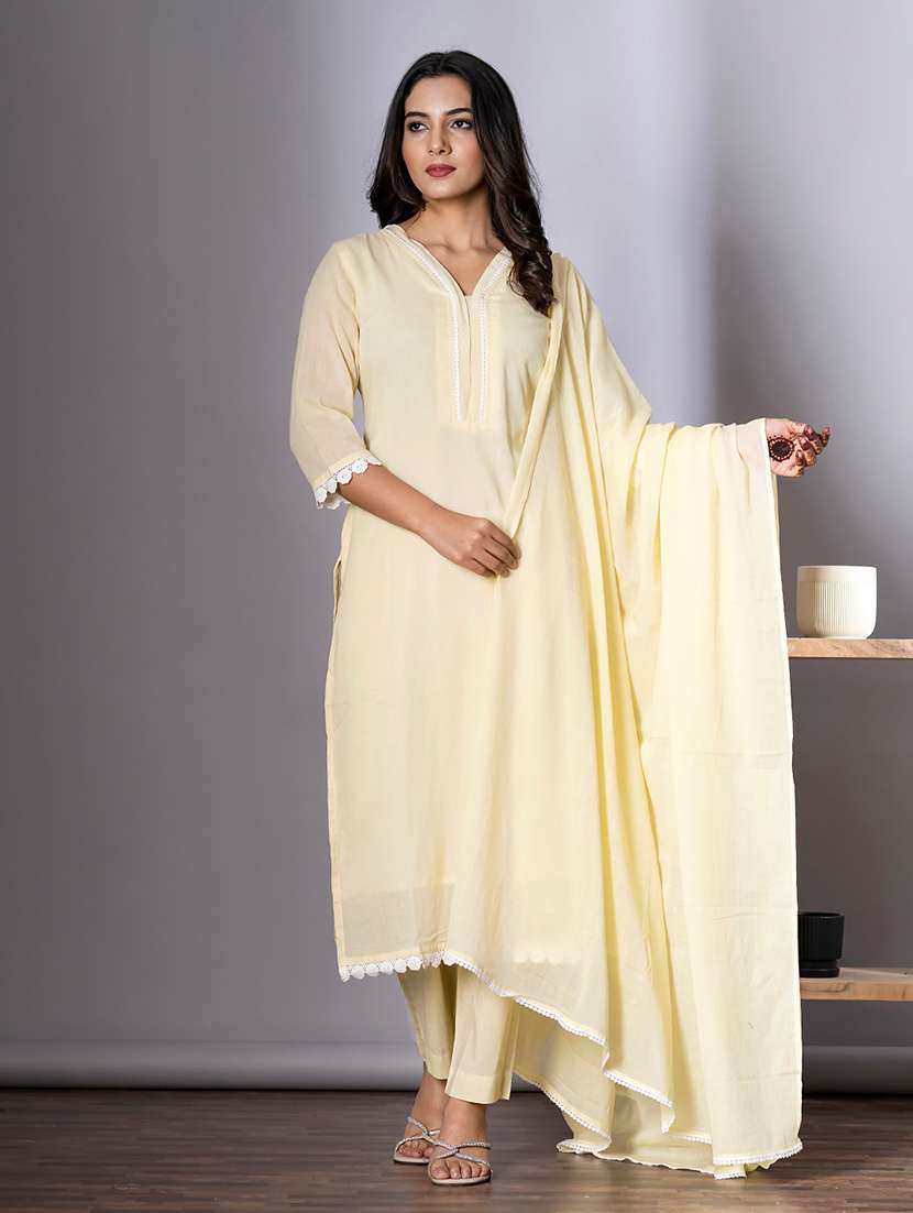 women three quarter sleeve kurta and pant with dupatta 