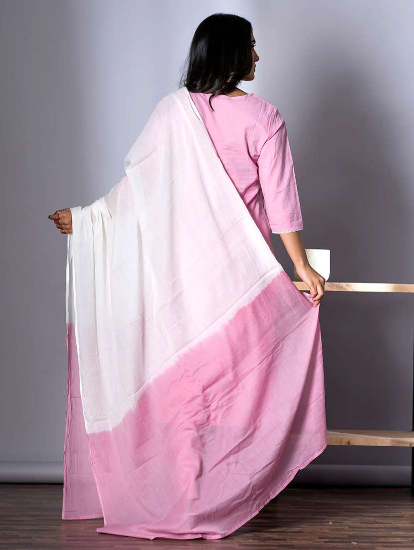 women three quarter sleeve kurta and pant with dupatta - 22058231 - Standard Image - 3
