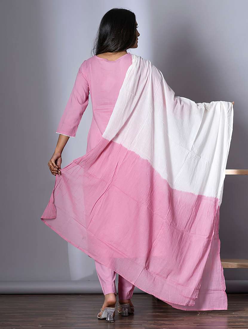 women three quarter sleeve kurta pant with dupatta set - 22058234 - Standard Image - 3