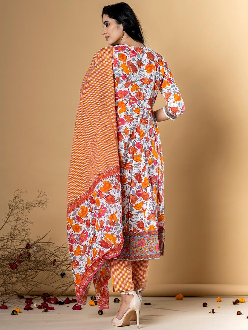 women three quarter sleeve kurta pant with dupatta set - 22058252 - Standard Image - 3