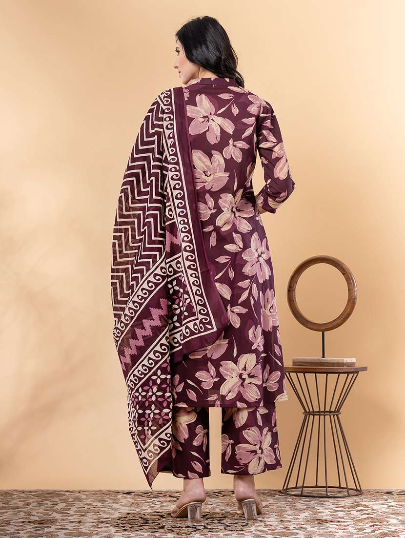 women three quarter sleeve kurta palazzo with dupatta set - 22058280 -  Standard Image - 3