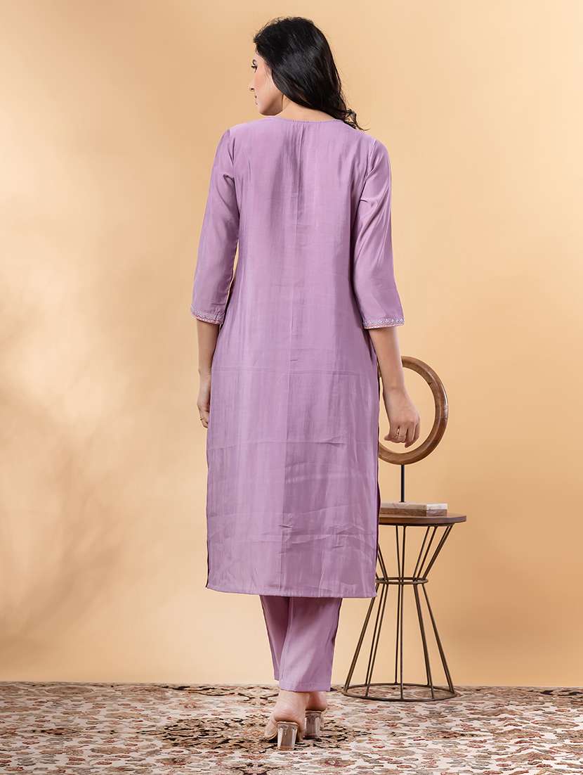 women three quarter sleeve kurta and pant set - 22058289 -  Standard Image - 3