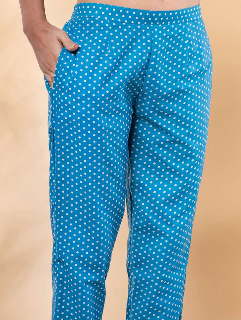 women three quarter sleeve kurta and pant with dupatta  - 22058299 -  Standard Image - 5