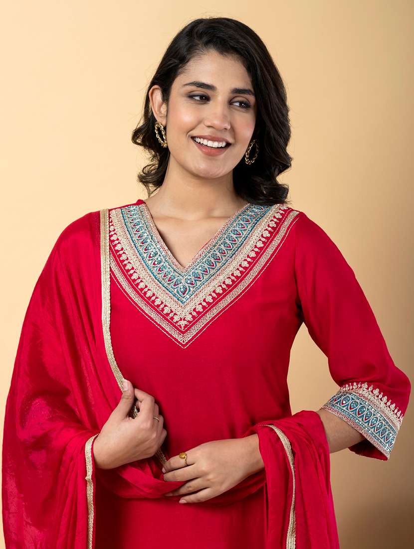 women three quarter sleeve kurta pant with dupatta set - 22058329 - Standard Image - 5