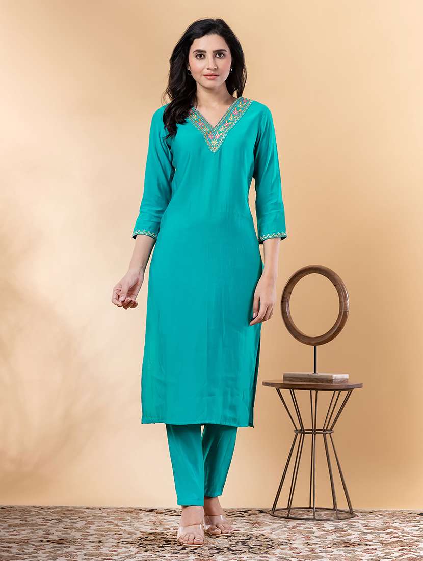 women three quarter sleeve kurta and pant set