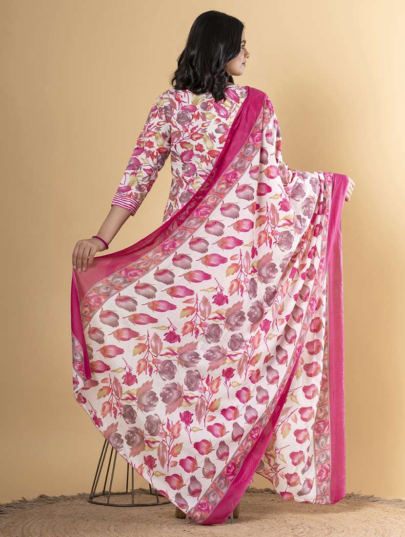 women three quarter sleeve kurta pant with dupatta set - 22058372 -  Standard Image - 3