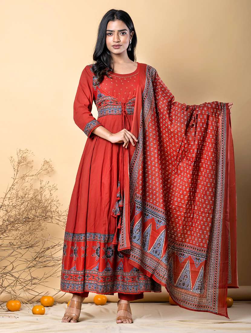 red cotton suit set - 22058378 - Zoom Image - 0