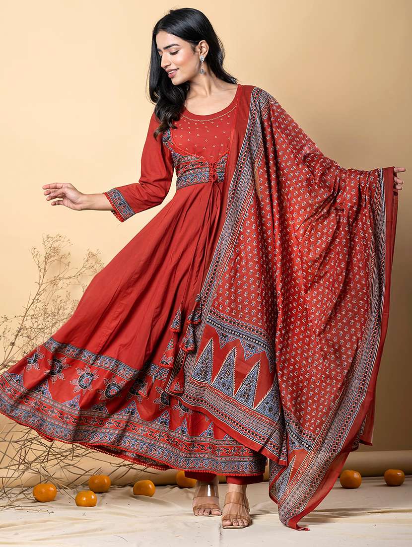 red cotton suit set - 22058378 - Standard Image - 3