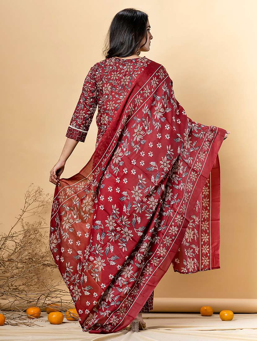 red cotton blend suit  set - 22058399 -  Standard Image - 3