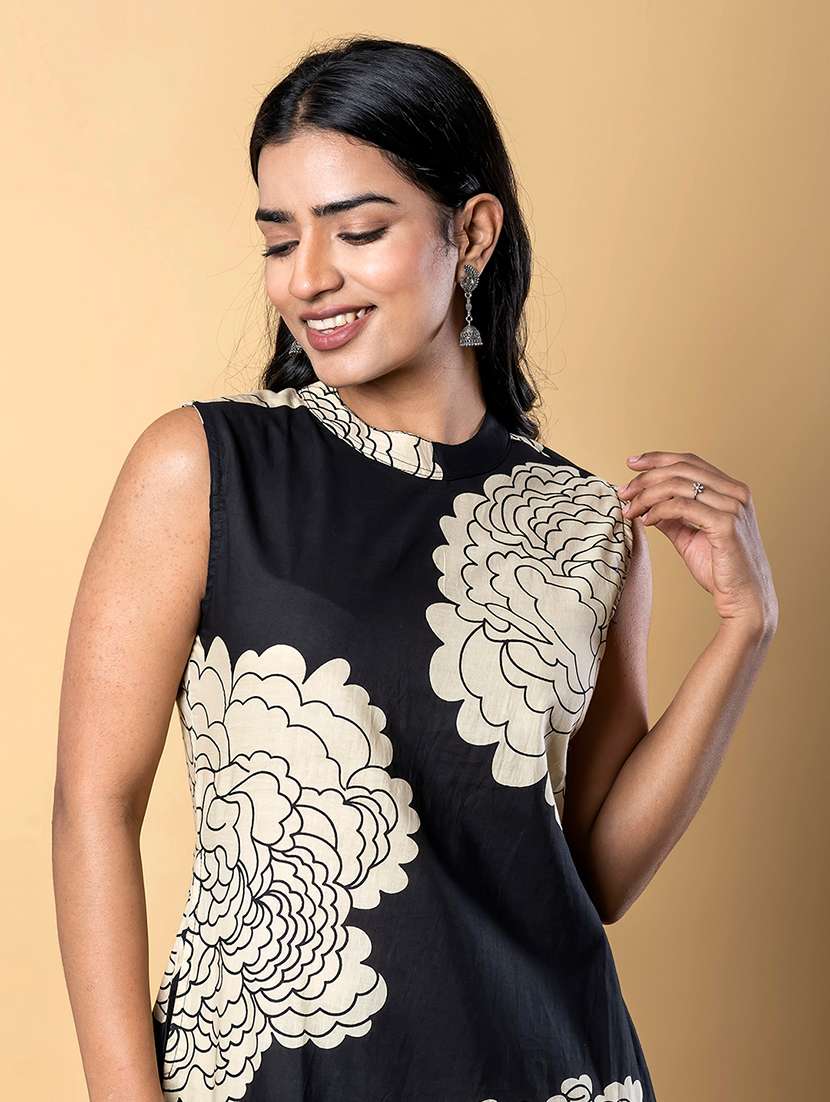 women sleeveless kurta and palazzo set - 22058412 -  Standard Image - 3