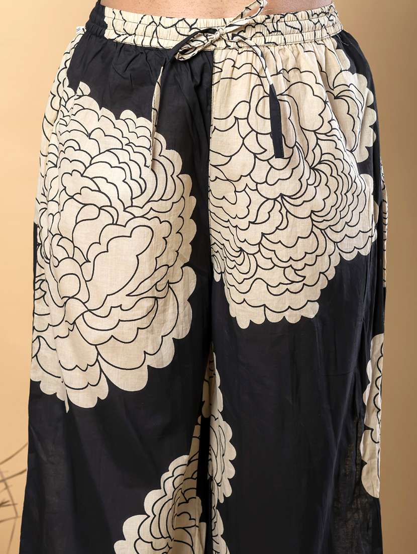 women sleeveless kurta and palazzo set - 22058412 -  Standard Image - 5