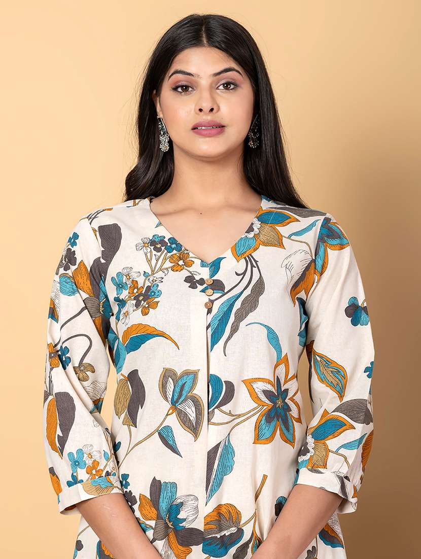 women three quarter sleeve kurta and pant set - 22058424 -  Standard Image - 5