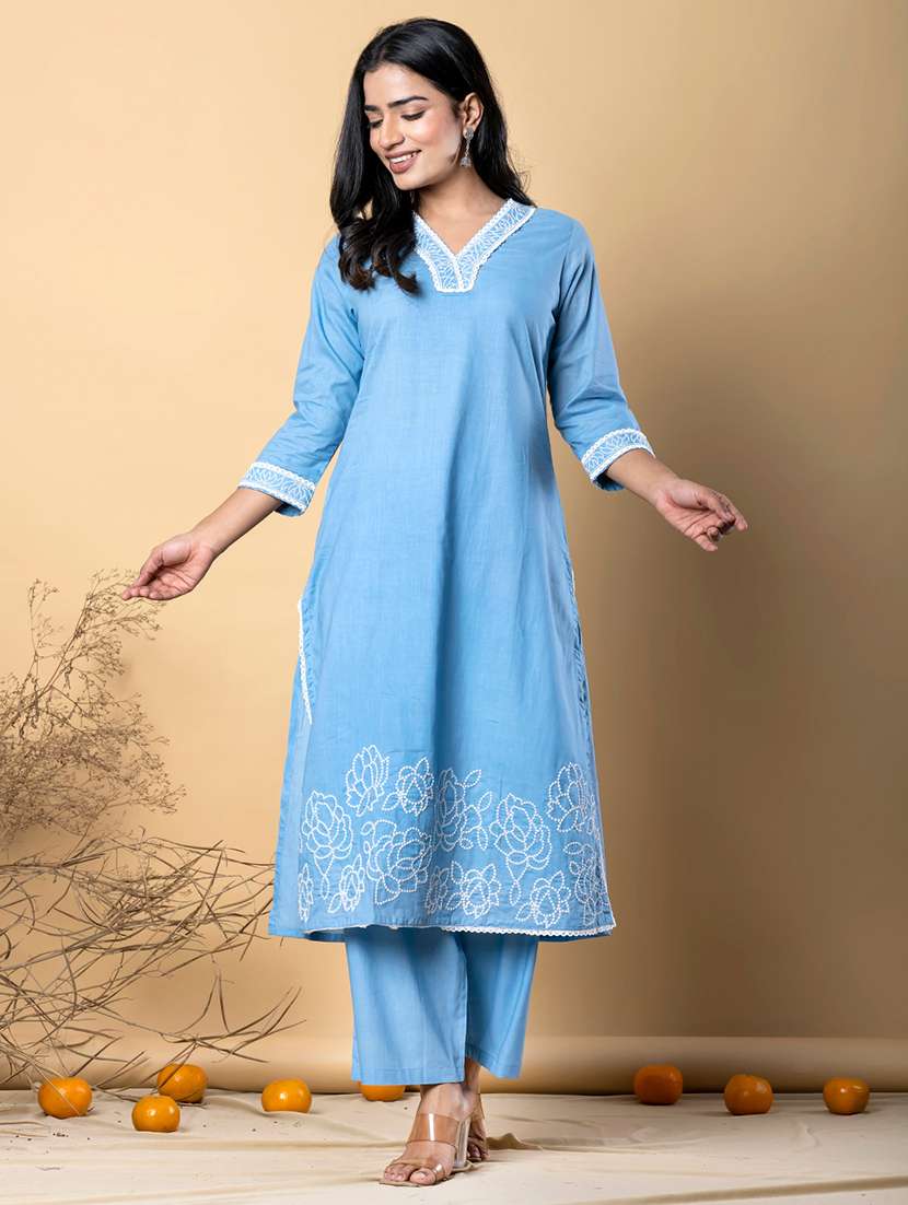 women three quarter sleeve kurta and pant set - 22058453 -  Standard Image - 3