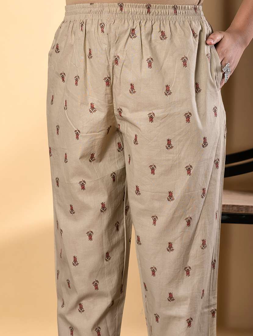 women three quarter sleeve kurta pant with dupatta set - 22058482 -  Standard Image - 5