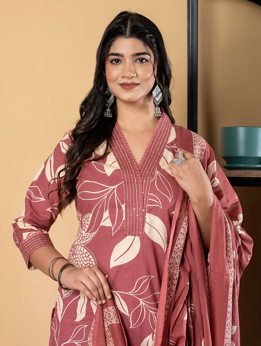 maroon cotton suit  set - 22058485 -  Standard Image - 5