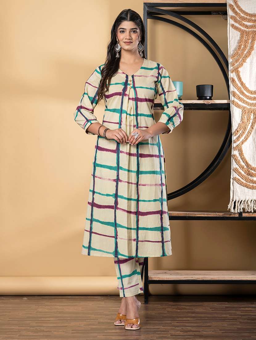 women three quarter sleeve kurta and pant set