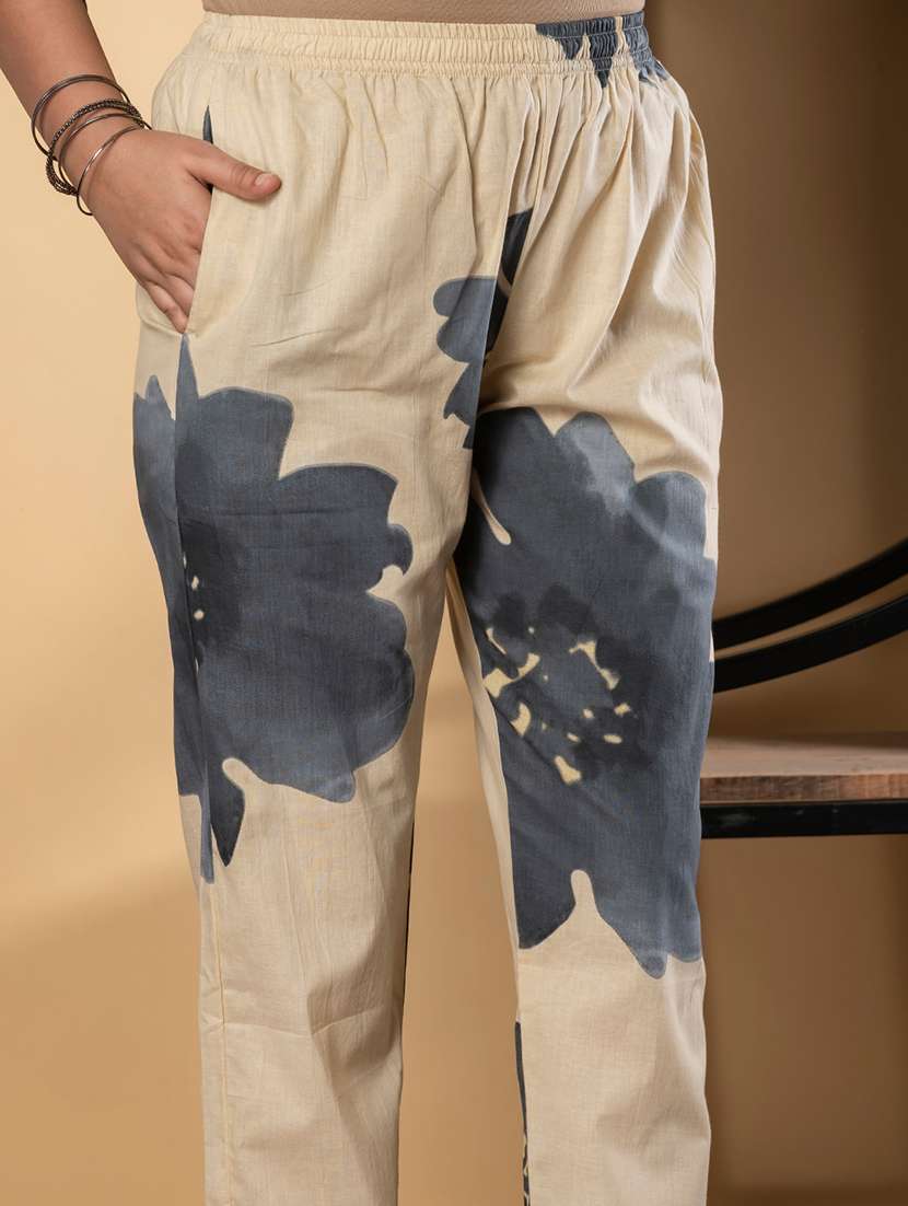 women three quarter sleeve kurta and pant set - 22058512 -  Standard Image - 5