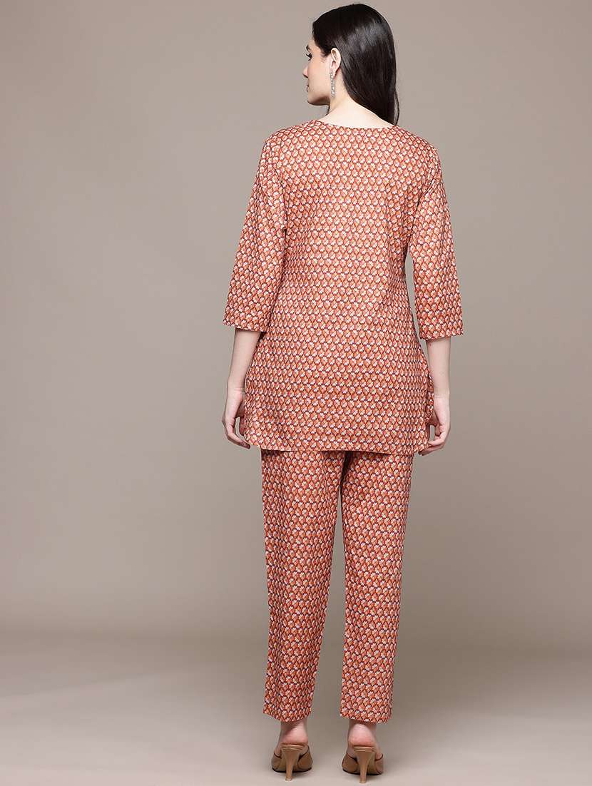 women printed three quarter sleeve ethnic co-ord set - 22058594 - Standard Image - 3