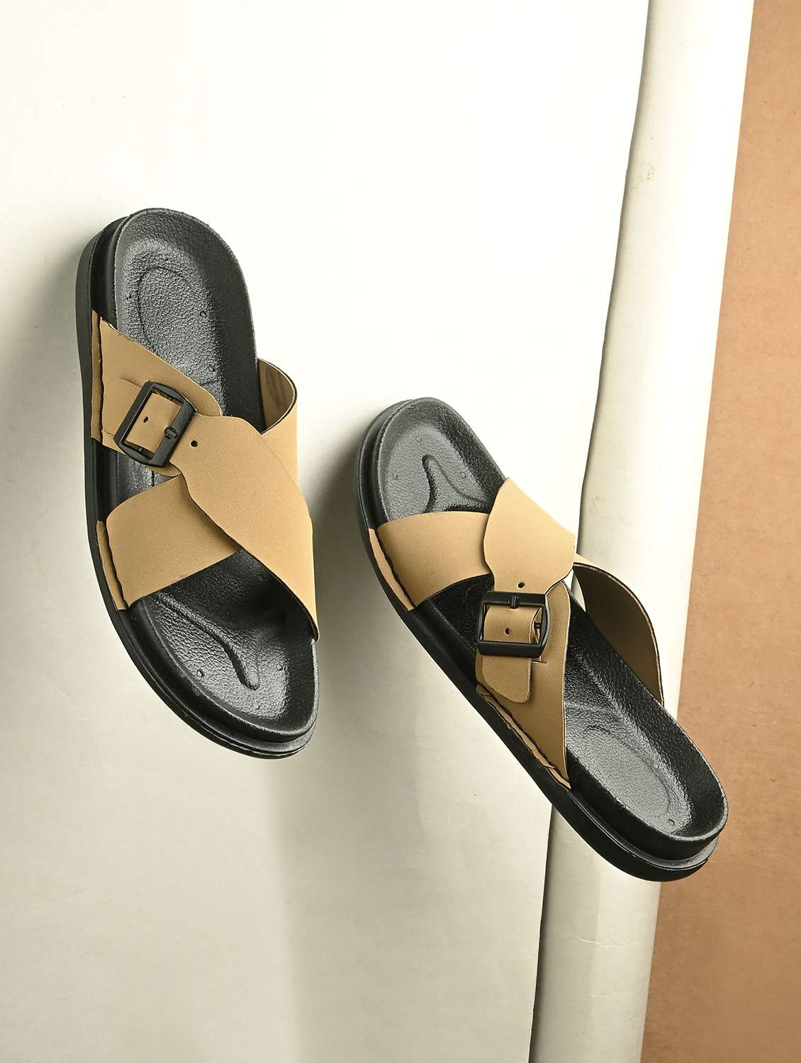 men beige solid slip on sandal - 22058616 - Zoom Image - 0