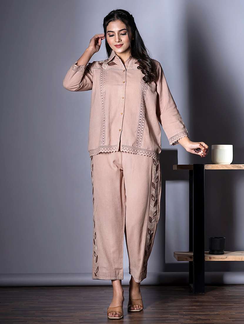 women three quarter sleeve regular fit ethnic co-ord set - 22058640 - Zoom Image - 0