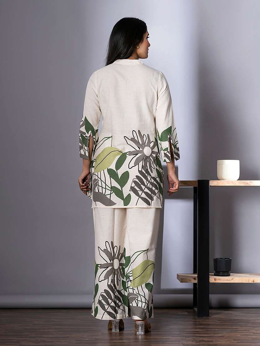 women three quarter sleeve regular fit ethnic co-ord set - 22058661 - Standard Image - 3